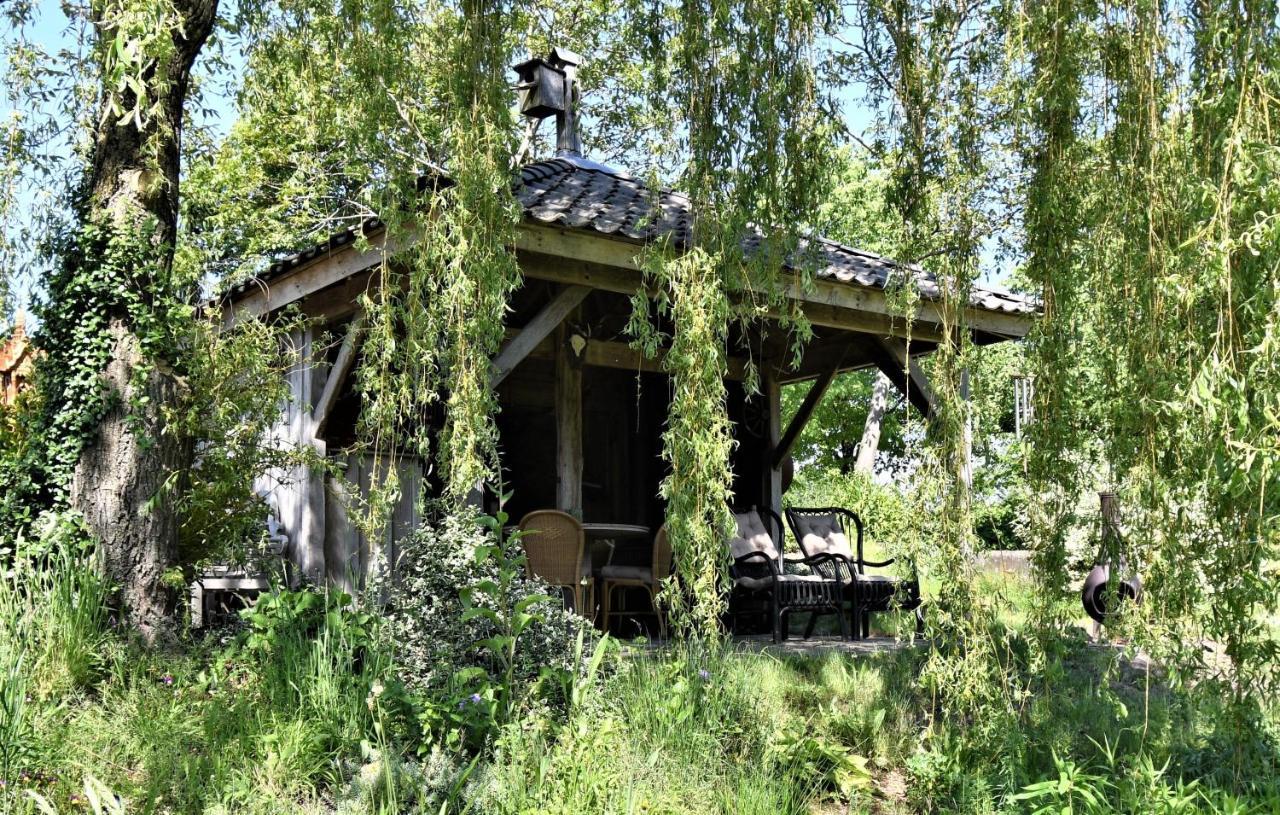 Wildwestruurlo Villa ภายนอก รูปภาพ