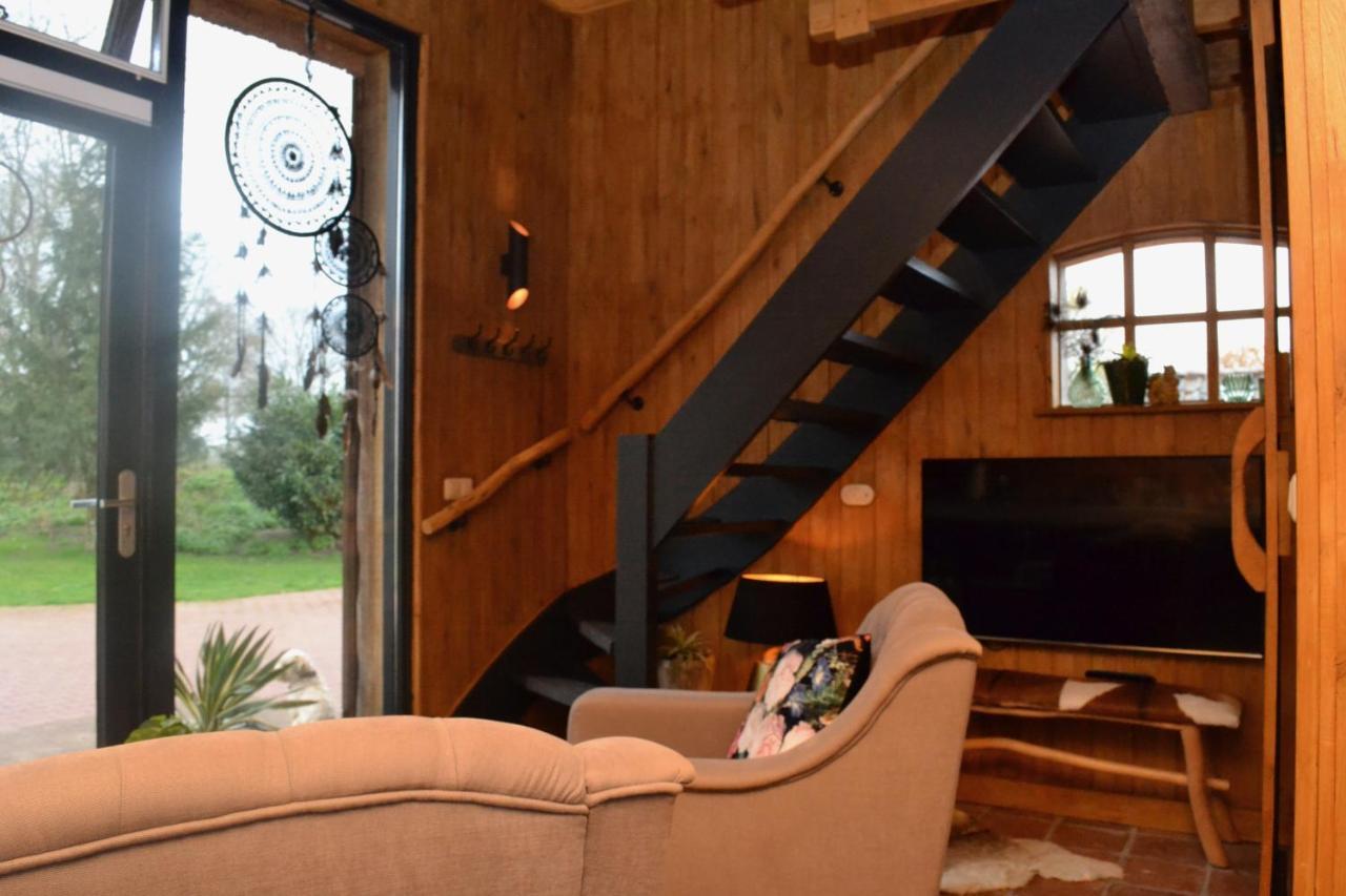Wildwestruurlo Villa ภายนอก รูปภาพ
