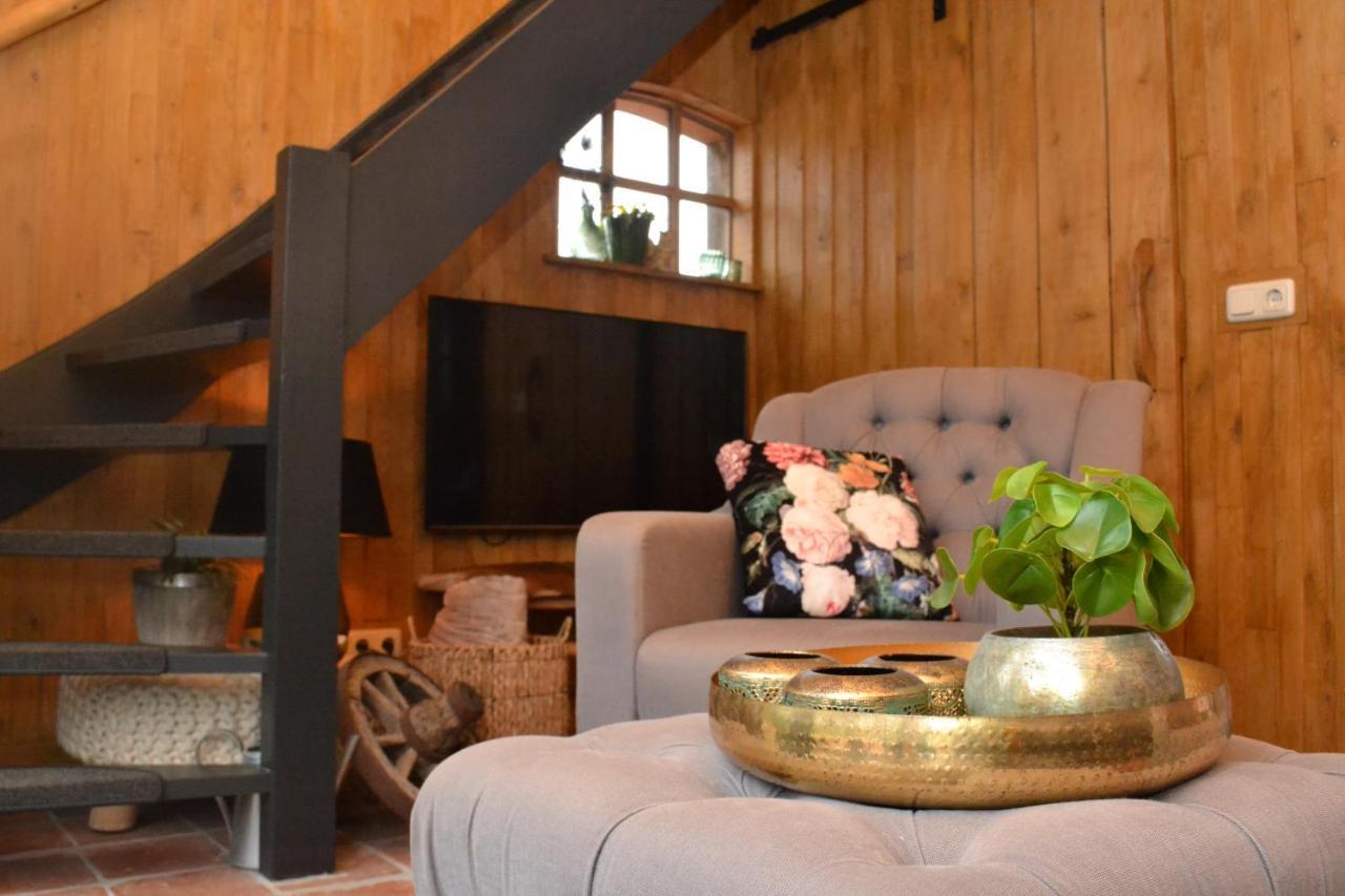 Wildwestruurlo Villa ภายนอก รูปภาพ