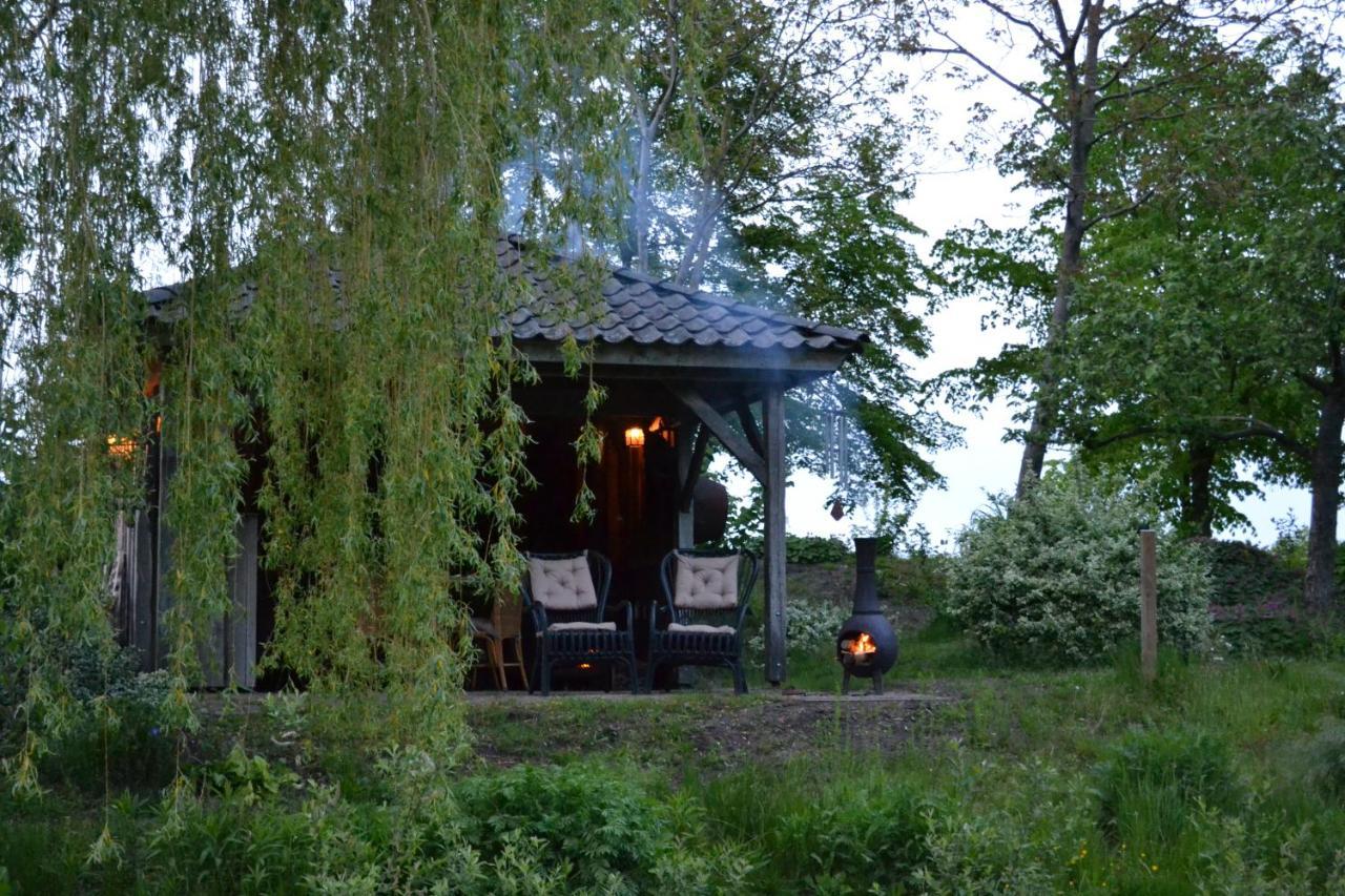 Wildwestruurlo Villa ภายนอก รูปภาพ